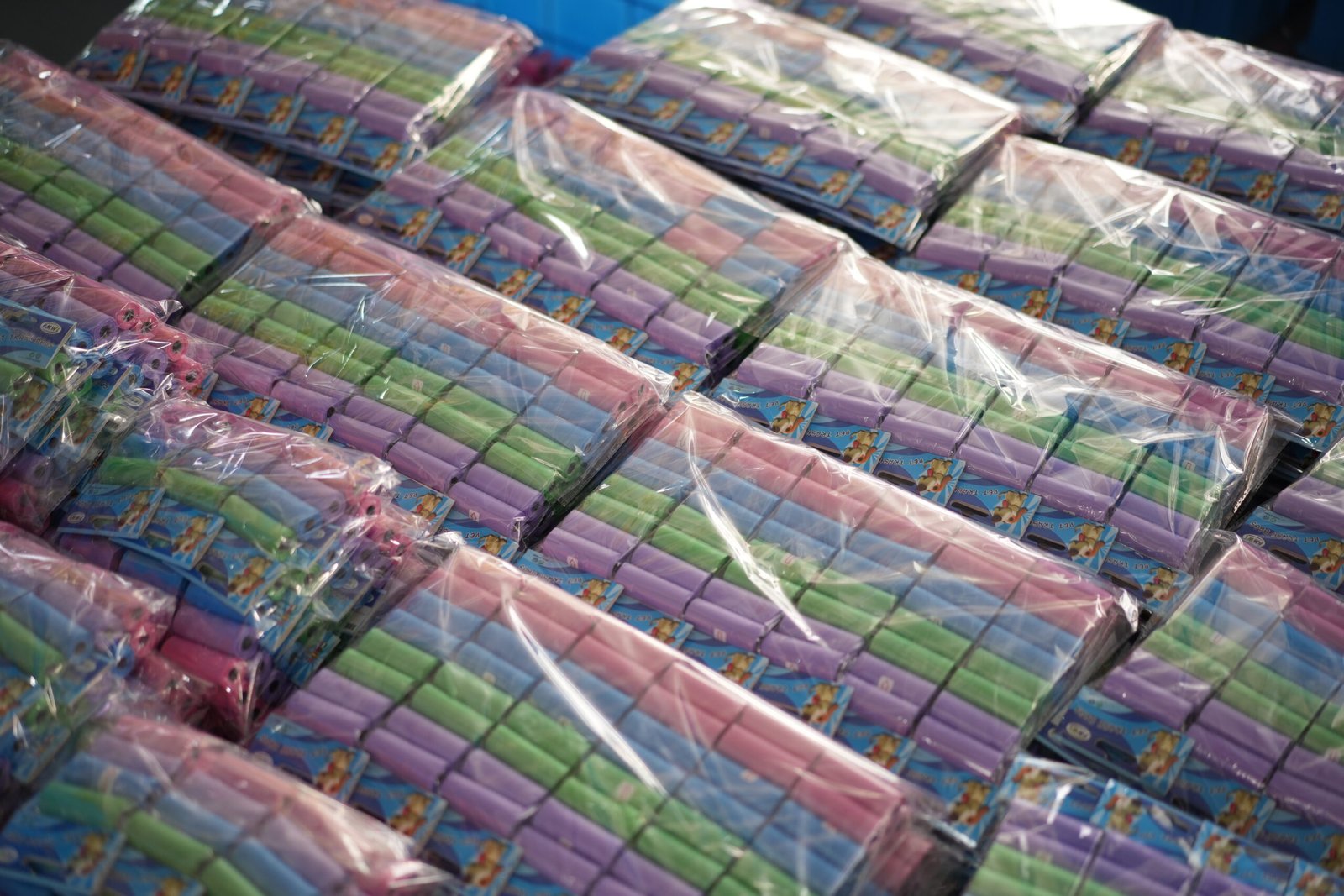 VLPETS pet waste bag production step 9: finished pet waste bags